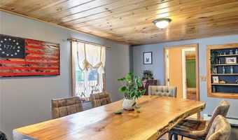 10 Narrow Ln, Charlestown, RI 02813