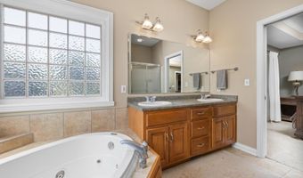 1205 N Dewey, Auburn, IN 46706