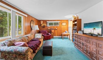 89 Devon Ln, Amherst, NY 14221