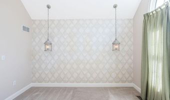 20 Sanctuary Dr, East Greenwich, RI 02818