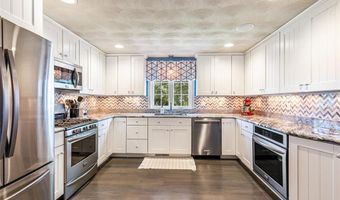 123 Terrace Ave, Cumberland, RI 02864