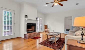 2008 Cameron Dr, Albany, GA 31721