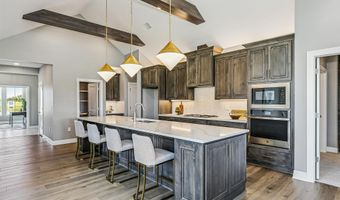 200 W Boxthorn Dr, Andover, KS 67002