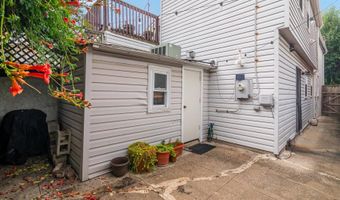 216 S WASHINGTON St, Baltimore, MD 21231