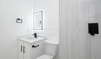 6438 KNOLL HILL Dr, Berlin, MD 21811