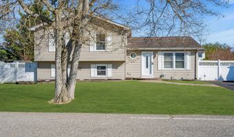 1233 Pacific Ave, Beachwood, NJ 08722