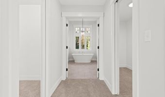 114 Daniel Trce, Burlington, CT 06013