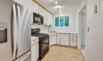 10501 MONTROSE Ave 103, Bethesda, MD 20814