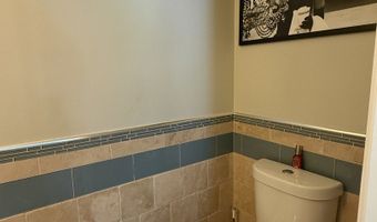 1550 W GOLDENGATE Dr, Addison, IL 60101