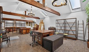 82 W 34TH St, Bayonne, NJ 07002