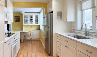 2642 Remington Rd, Utica, NY 13501