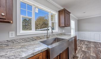 4233 Valley Forge Rd, Aynor, SC 29511