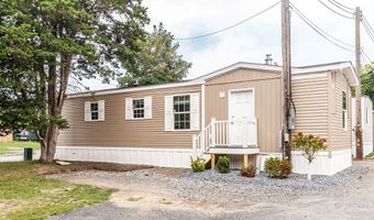 4 Sam St, Acushnet, MA 02743