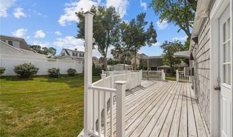 157 Schuyler St, East Providence, RI 02914