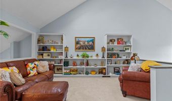 140 Pine Glen Dr, East Greenwich, RI 02818