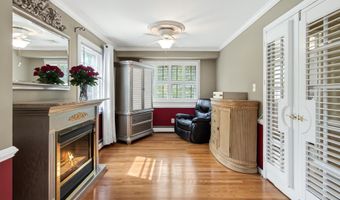 7052 WARDELL St, Annandale, VA 22003