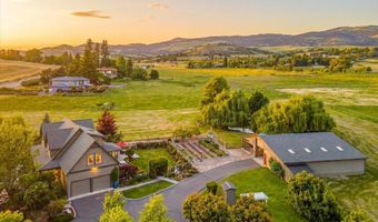 39 E Valley View Rd, Ashland, OR 97520