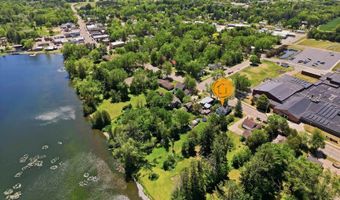 338 N Main St, Amherst, WI 54406