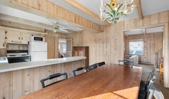 30 N PENNSYLVANIA Ave, Bethany Beach, DE 19930