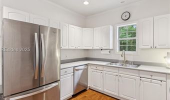 15 Palmetto Beach Dr, Bluffton, SC 29910