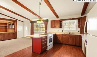 762 George Eggers Rd, Banner Elk, NC 28604