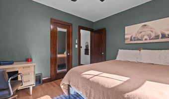 1613 N DIVISION St, Appleton, WI 54911