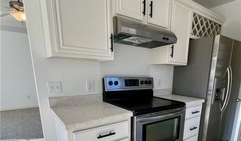 911 SW Cheyenne Dr, Bentonville, AR 72712