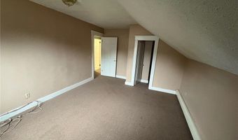 27 Matteson St, Coventry, RI 02816