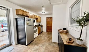 1306 Shull St, Ava, MO 65608