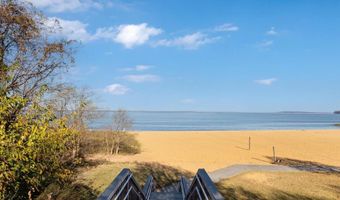 1 KENT Dr, Betterton, MD 21610