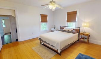 21 Fern St, Bangor, ME 04401