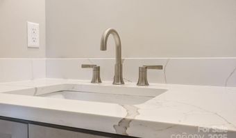 21 Craftsman Overlook Rdg, Arden, NC 28704