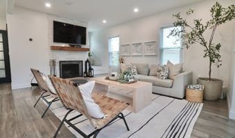 26 Oneil St, Bergenfield, NJ 07621