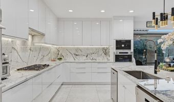 10736 Penhurst Way, Las Vegas, NV 89135
