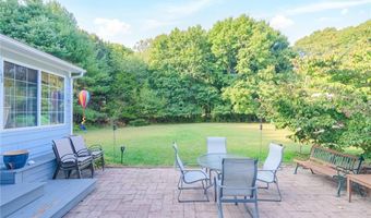 75 Hamilton Allenton Rd, North Kingstown, RI 02852