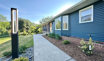 17821 POND Rd, Ashton, MD 20861
