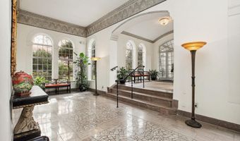 4000 CATHEDRAL Ave NW 248B, Washington, DC 20016