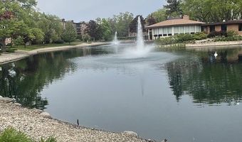 1227 S Old Wilke Rd 406, Arlington Heights, IL 60005