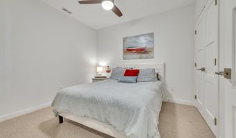 570 Linden Dr 104, Arnolds Park, IA 51331