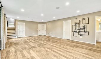 21491 WILLOW BREEZE Sq, Ashburn, VA 20147