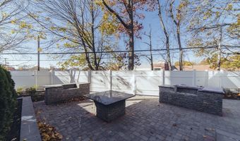 45 Spring St 12A, Boston, MA 02132