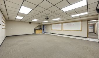 27 W530 High Lake Ave, Winfield, IL 60190