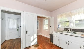 415 N 17th Ave, Beech Grove, IN 46107