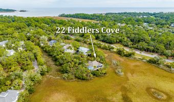 22 Fiddlers Cove Dr, Fripp Island, SC 29920