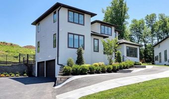 13 Autumn Ct, Airmont, NY 10901