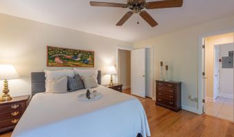 7041 CINDY Ln, Annandale, VA 22003