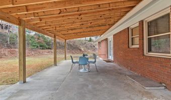 41 W Chapel Rd, Asheville, NC 28803