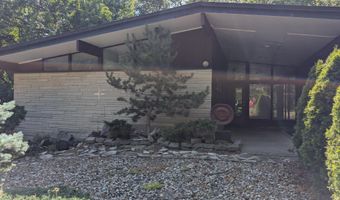 12 S Shore Ave, Beverly Shores, IN 46301