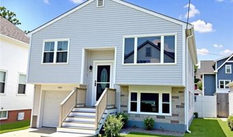 57 Friendship St, Newport, RI 02840