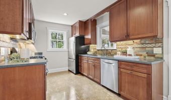 923 ARRAN Rd, Baltimore, MD 21239